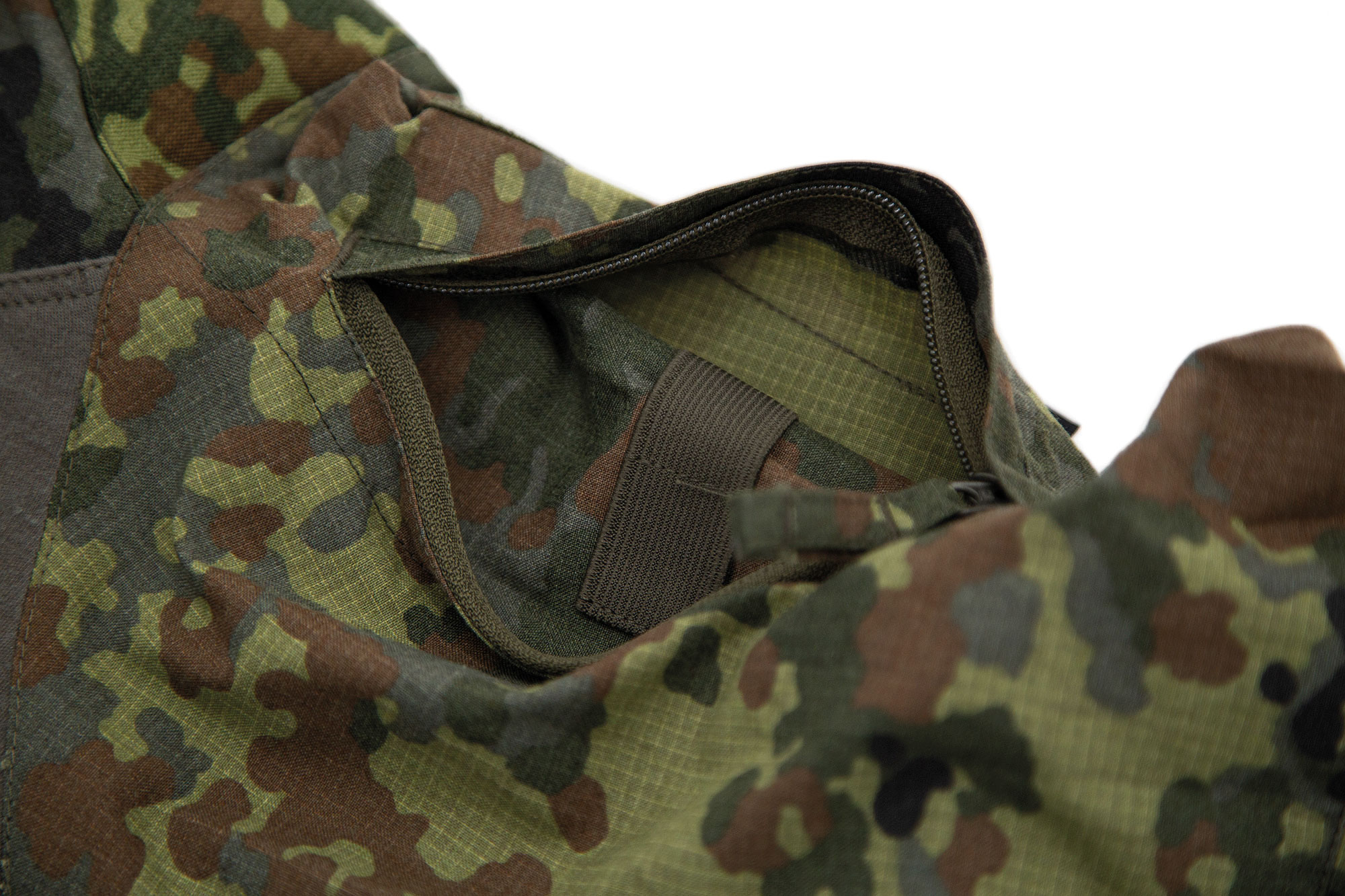 Carinthia Combat Shirt CCS Flecktarn für den professionellen Einsatz