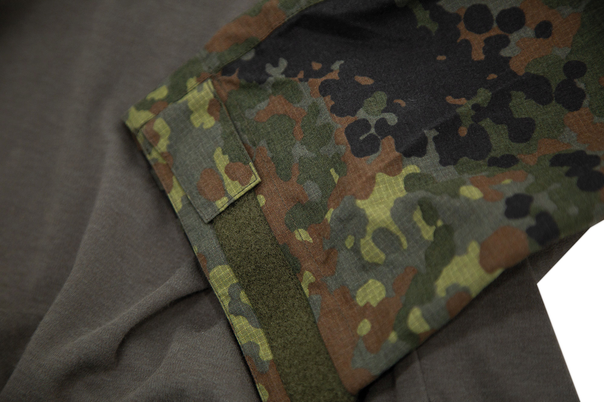Carinthia Combat Shirt CCS Flecktarn für den professionellen Einsatz