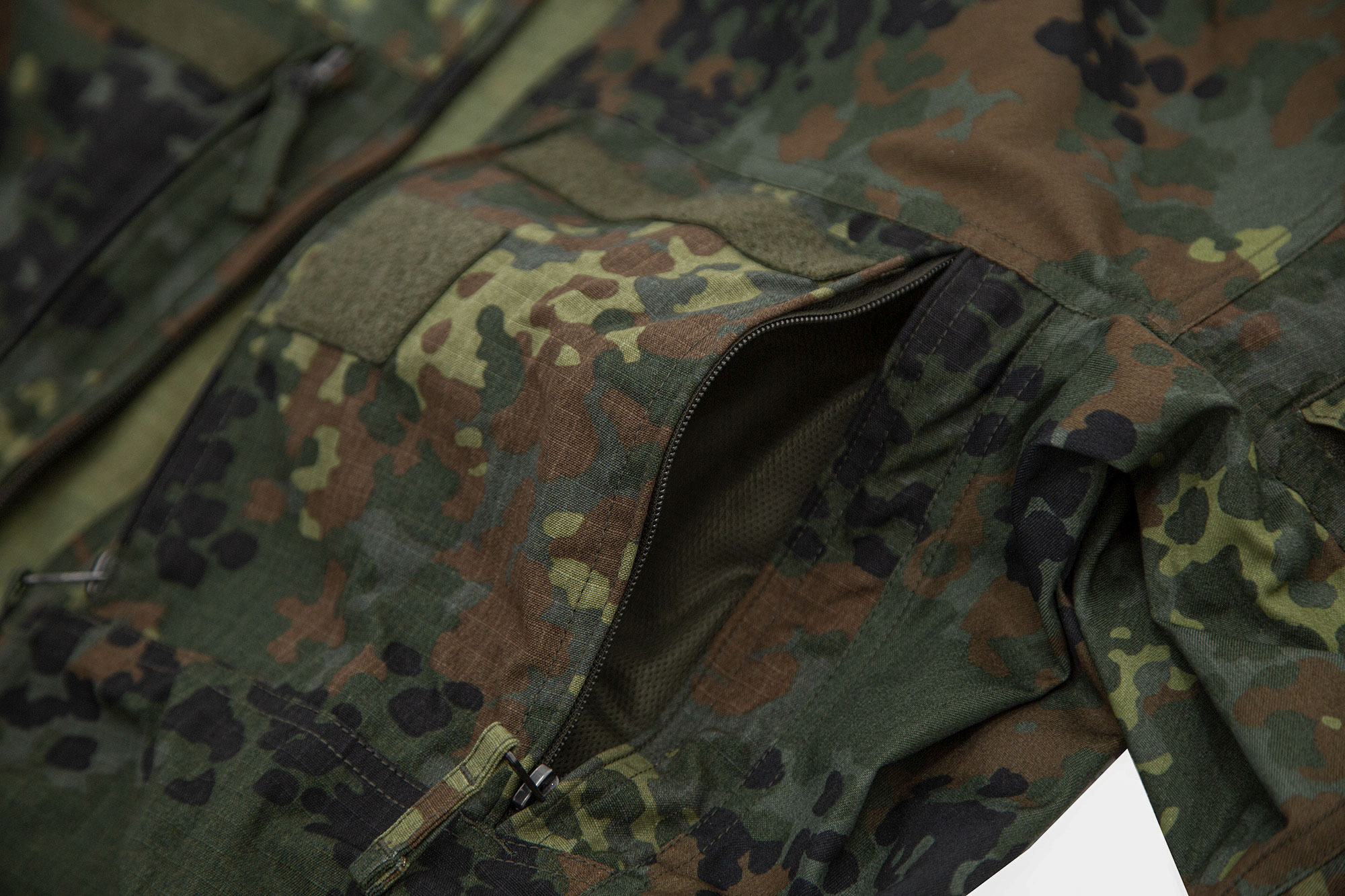 Carinthia Combat Jacket CCJ Flecktarn