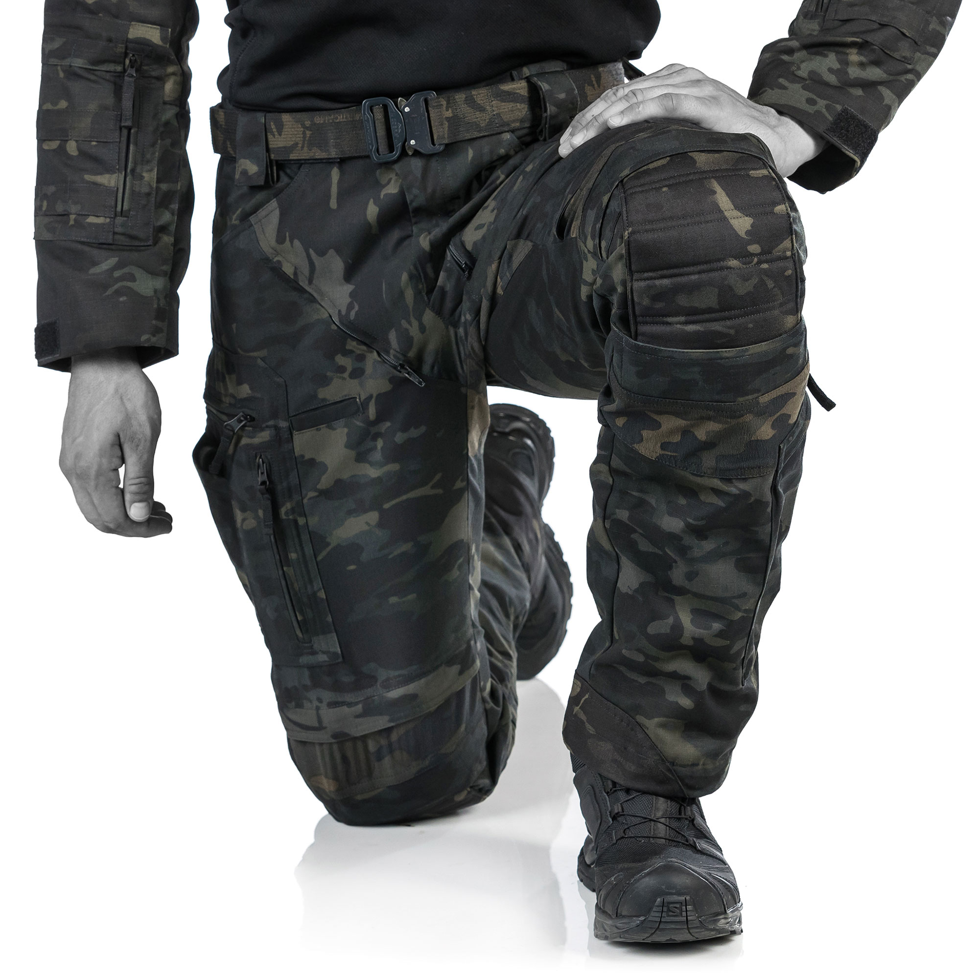 UF PRO Striker HT Kampfhose MultiCam Black