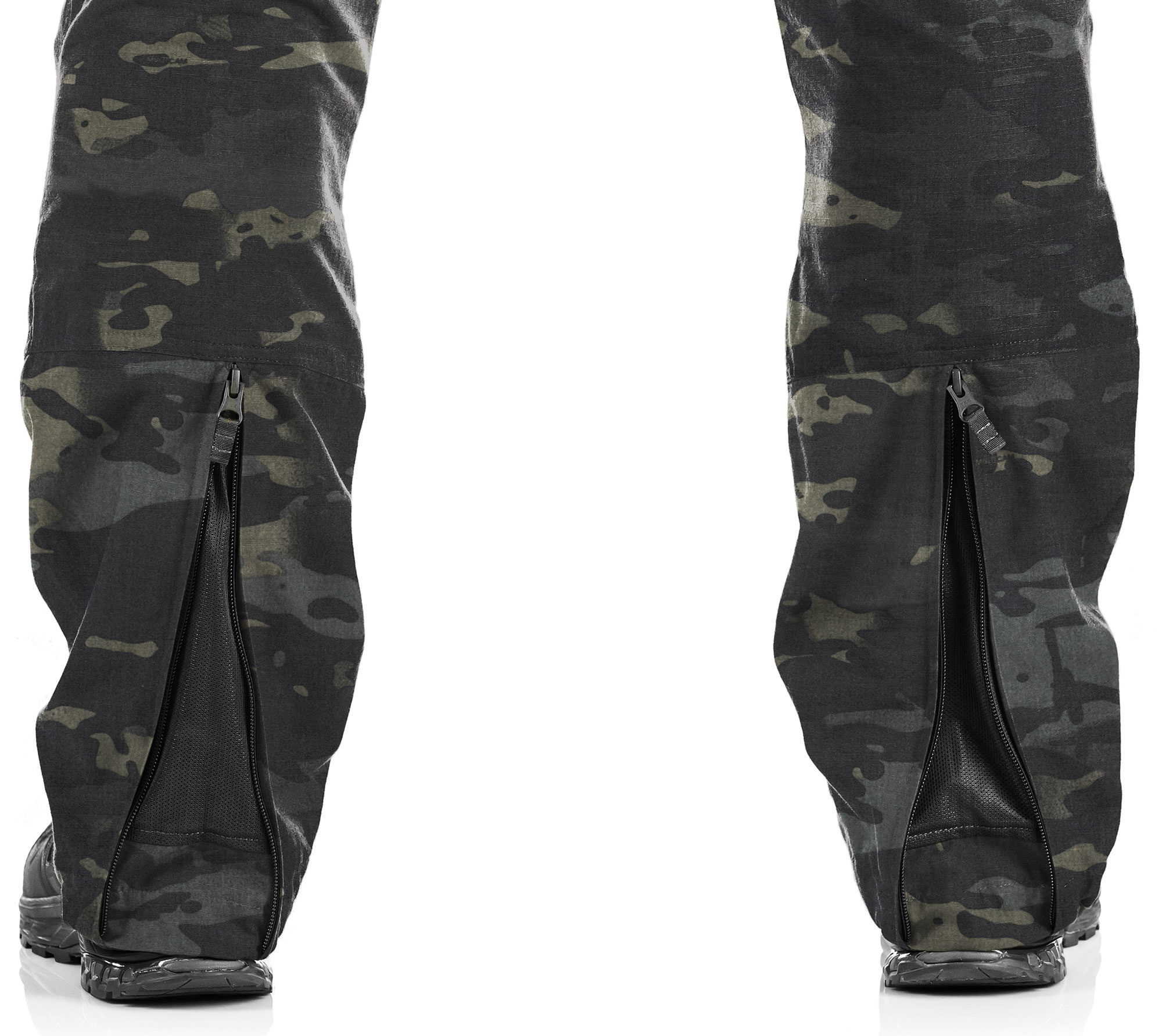 UF PRO Striker ULT Kampfhose Multicam