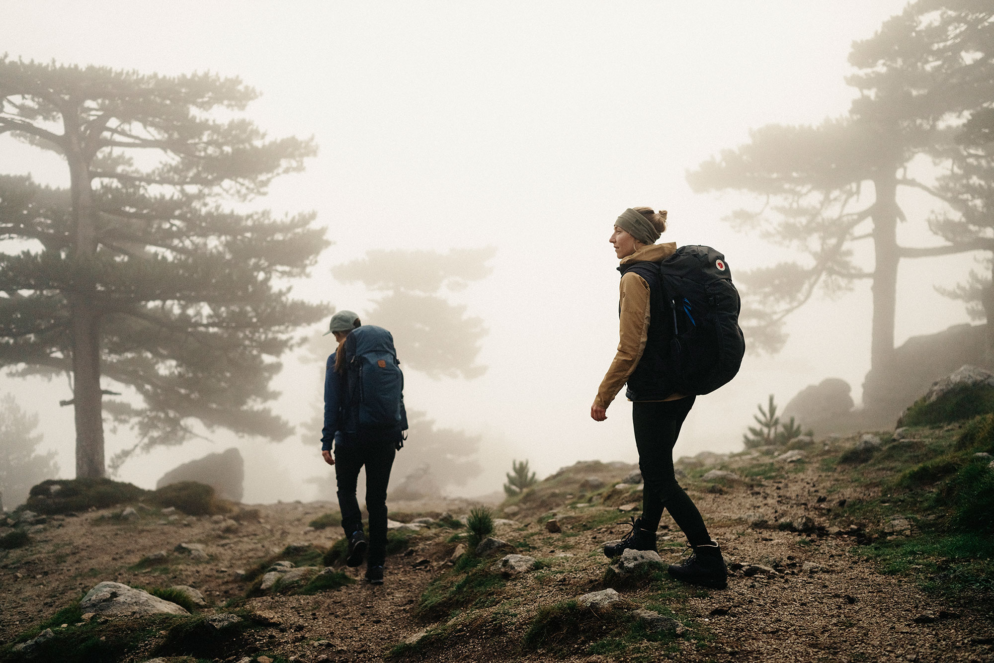 Fjällräven Abisko Hike Rucksack 35 Liter - mit höhenverstellbarem Tragesystem