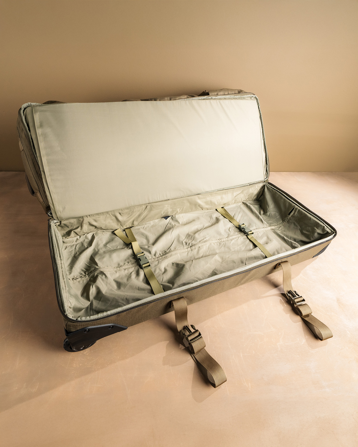 Eberlestock Hercules Duffle (große Reise- und Waffen- Tasche)