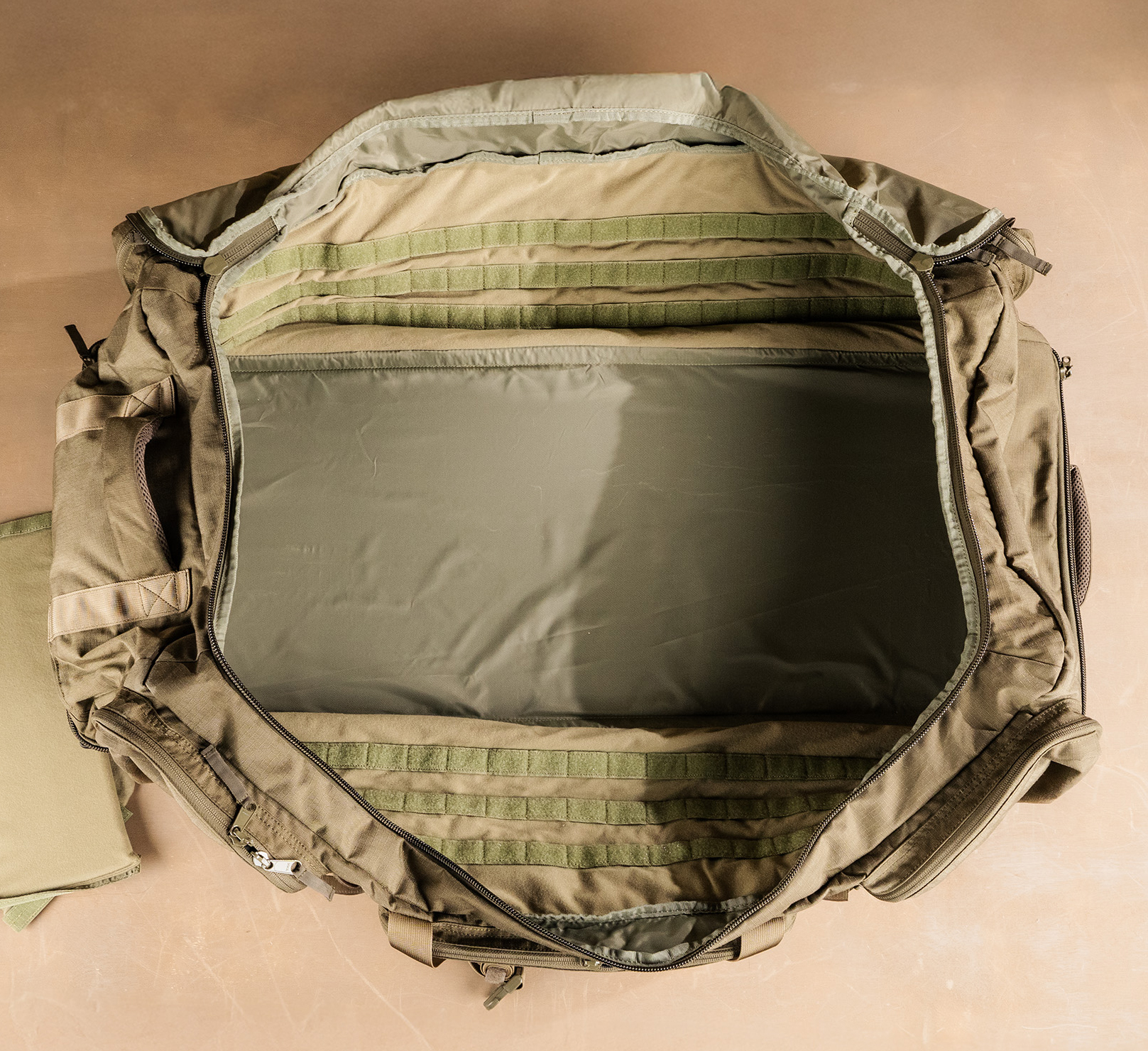 Eberlestock Hercules Duffle (große Reise- und Waffen- Tasche)