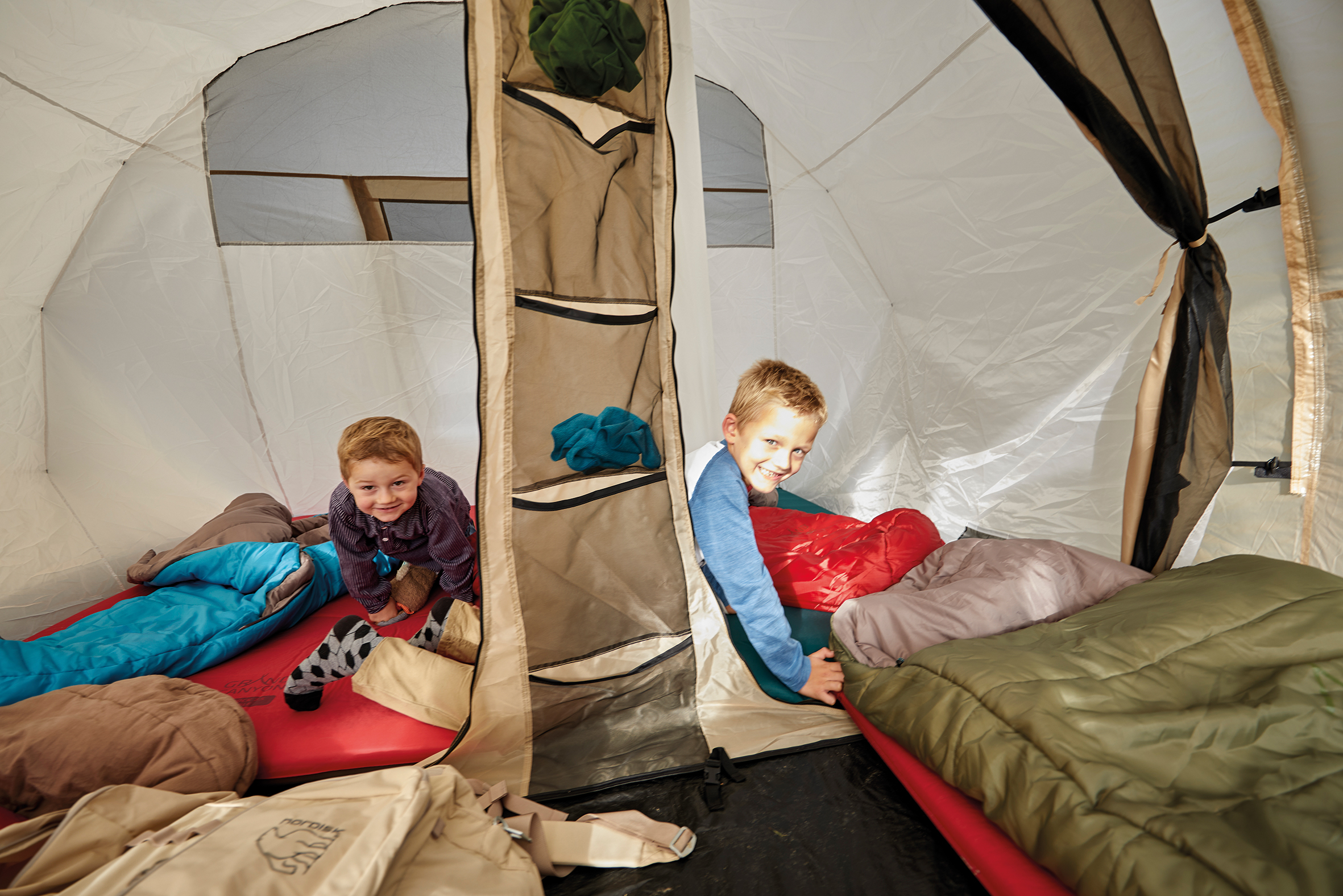 Grand Canyon Hattan 3.8 Kids Thermomatte selbstaufblasend